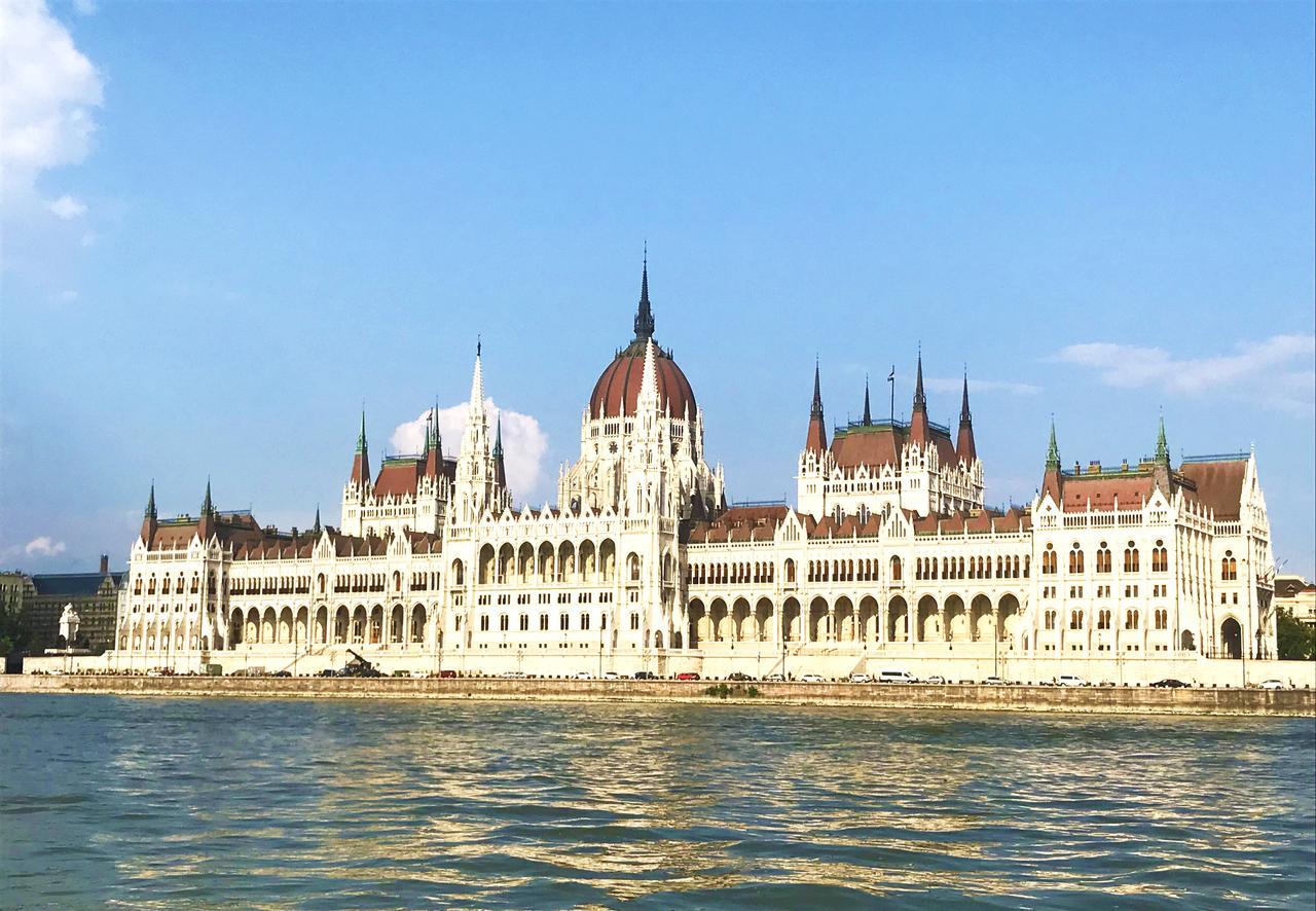 Wonder Deer Lux Apartment At The Parliament Self Check-In Будапеща Екстериор снимка
